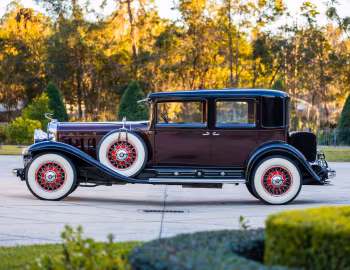 1930 Cadillac V16 452 Club Sedan by Fleetwood (4361-S)