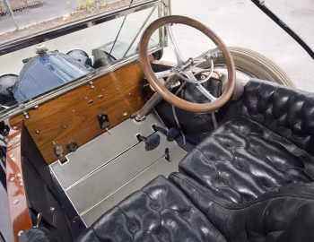 Panel frontal 1912 Cadillac Model 30 Phaeton