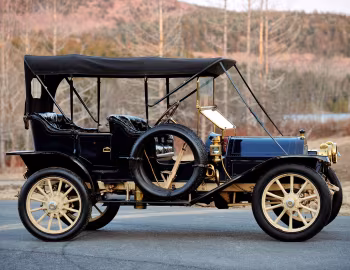 1910 Cadillac Model 30 2-door Demi-Tonneau