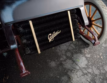 Bajo el capó 1903–04 Cadillac Model A Runabout Tonneau