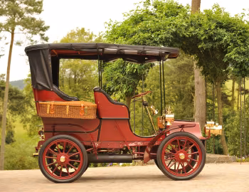 1904 Cadillac Model B Surrey