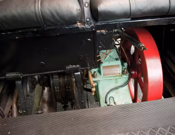 Bajo el capó 1905 Cadillac Model F Touring