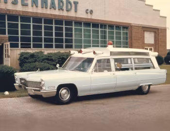 1967 Sayers & Scovill Kensington Ambulance (67-698 69890-Z)
