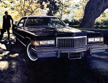 1976 Cadillac Sedan de Ville (D49)