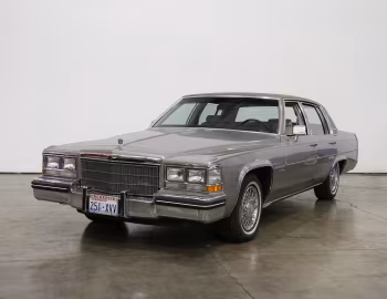 1983 Cadillac Sedan de Ville (6C-D69) '09.1982–83