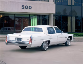 1983 Cadillac Sedan de Ville (6C-D69) '09.1982–83