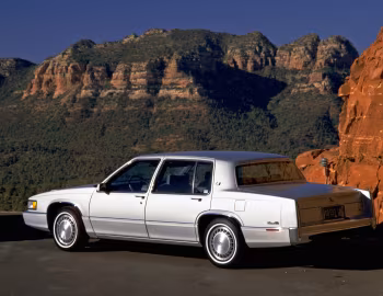 1989–90 Cadillac Sedan de Ville