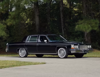 1984 Cadillac Sedan de Ville (6D-M69) '09.1983–84