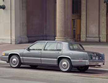 1989–90 Cadillac Sedan de Ville