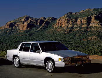 1989–90 Cadillac Sedan de Ville