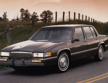 1989–90 Cadillac Sedan de Ville
