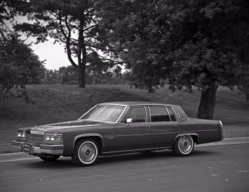 1982 Cadillac Sedan de Ville (6C-D69) '09.1981–82