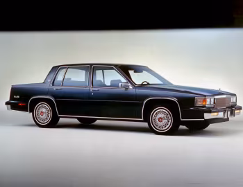 1985 Cadillac Sedan de Ville '1984–85