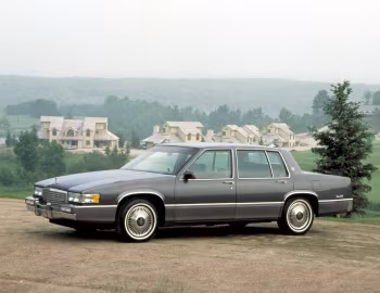 1989–90 Cadillac Sedan de Ville