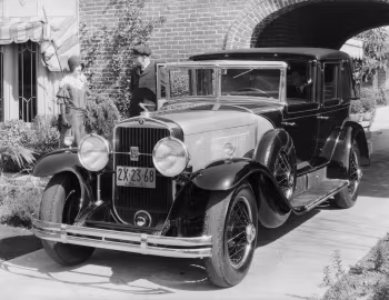 1930 Cadillac Series 353 V8 Transformable Limousine Brougham by Fleetwood (3991)