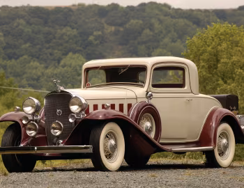 1932 Cadillac V8 355-B 2/4-passenger Coupe by Fisher (32-8-178)