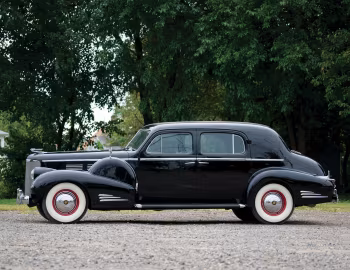 1938 Cadillac Series 75 Town Sedan by Fleetwood (38-7539)