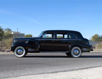 1939 Cadillac Series 90 V16 7-passenger Imperial Touring Sedan by Fleetwood (39-9033)