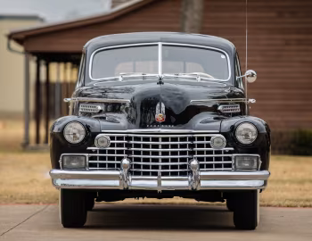 1942 Cadillac-Fleetwood Seventy-Five 5-passenger Sedan (42-7519F) '09.1941