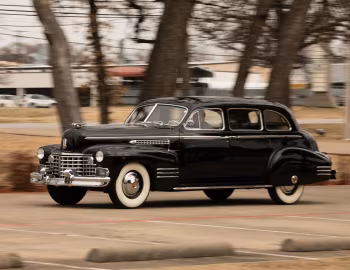 1942 Cadillac-Fleetwood Seventy-Five 5-passenger Sedan (42-7519F) '09.1941
