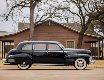 1942 Cadillac-Fleetwood Seventy-Five 5-passenger Sedan (42-7519F) '09.1941
