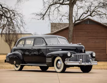 1942 Cadillac-Fleetwood Seventy-Five 5-passenger Sedan (42-7519F) '09.1941