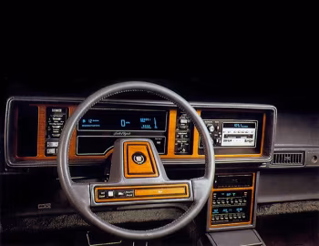 Panel frontal 1986–88 Cadillac Seville (6K S69)