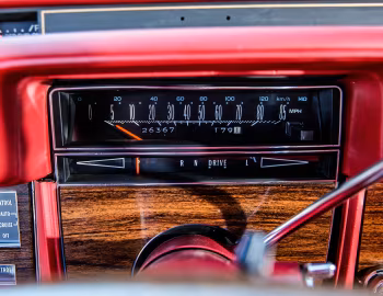 Torpedo 1977 Cadillac Seville (6K S69)