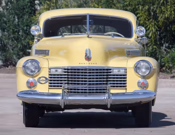 1941 Cadillac Sixty-Two Touring Sedan (41-6219)
