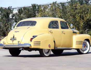1941 Cadillac Sixty-Two Touring Sedan (41-6219)