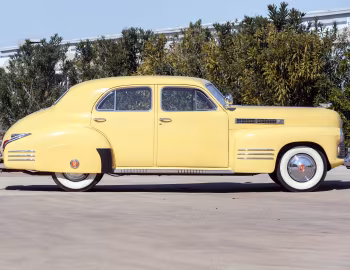 1941 Cadillac Sixty-Two Touring Sedan (41-6219)