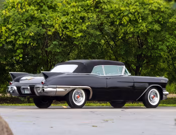 1957 Cadillac Sixty-Two Eldorado Special Biarritz 2×4 carb. (57-6267SX) '1957