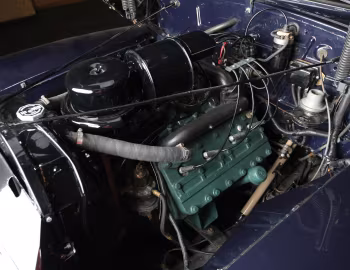 Bajo el capó 1941 Cadillac Sixty Special Custom 2-door Town Car