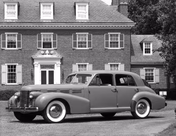 1938 Cadillac Sixty Special Sedan (6019S)