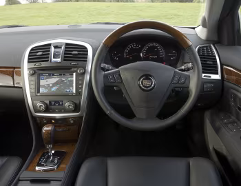 Panel frontal Cadillac SRX [UK-spec] '2007–08