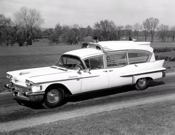 1958 Superior-Cadillac Super Rescuer Ambulance (58-86 8680S)