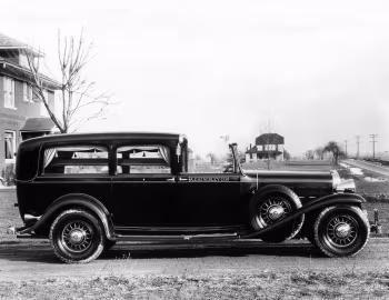 1932 Superior-Cadillac V8 355-B Town Car Funeral Coach