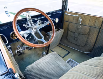 Panel frontal 1917 Cadillac Type 55 Convertible Victoria