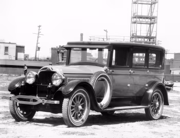 1925 Cadillac V-63 Custom Suburban (5720) '10.1924–25