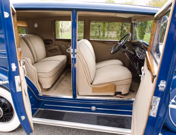 Interior 1931 Cadillac V12 370-A Town Sedan by Fisher (31152)