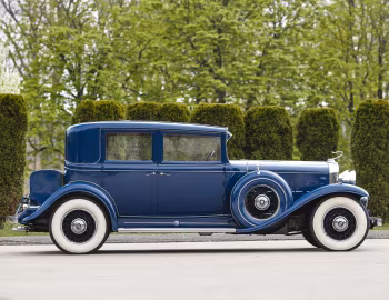 1931 Cadillac V12 370-A Town Sedan by Fisher (31152)