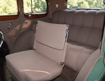 Interior 1933 Cadillac V12 370-C Limousine by Fleetwood (5475)