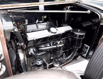Bajo el capó 1931 Cadillac V12 370-A Roadster by Fleetwood (4702)