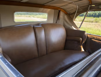 Interior 1932 Cadillac V12 370-B Special Phaeton by Fisher (32-12-280)