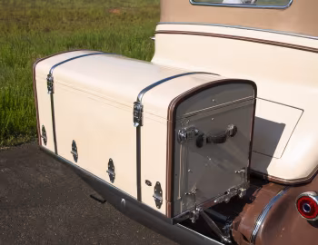 1932 Cadillac V12 370-B Special Phaeton by Fisher (32-12-280)