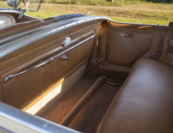 Interior 1932 Cadillac V12 370-B Special Phaeton by Fisher (32-12-280)