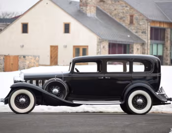 1932 Cadillac V12 370-B Imperial Sedan by Fisher (32-12-263)