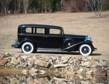 1932 Cadillac V12 370-B Imperial Sedan by Fleetwood