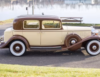 1932 Cadillac V12 370-B Town Sedan by Fisher (32-12-252)