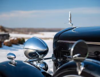 1933 Cadillac V12 370-C Town Sedan by Fisher (33-12-252)